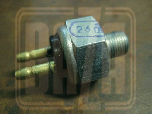 Выключатель тормозного сигнала ВК-12Б ГАЗ, УАЗ (12В)
